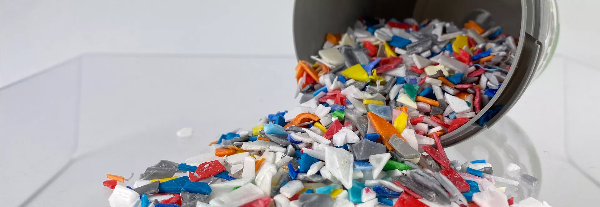 Plastgranulat til genbrugsemballage