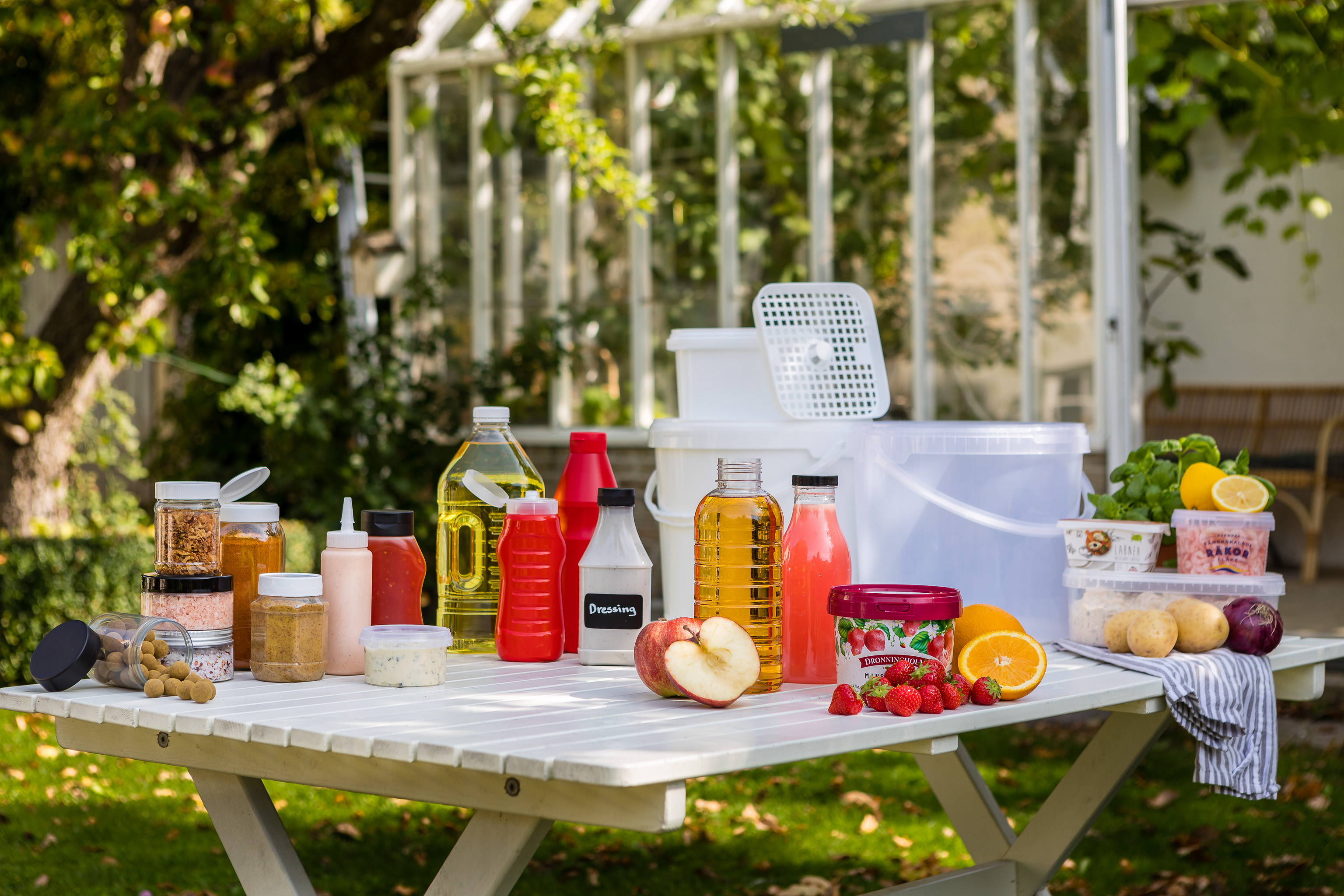 Förpackningssortimentet med hinkar, burkar, flaskor, dunkar och mycket mera